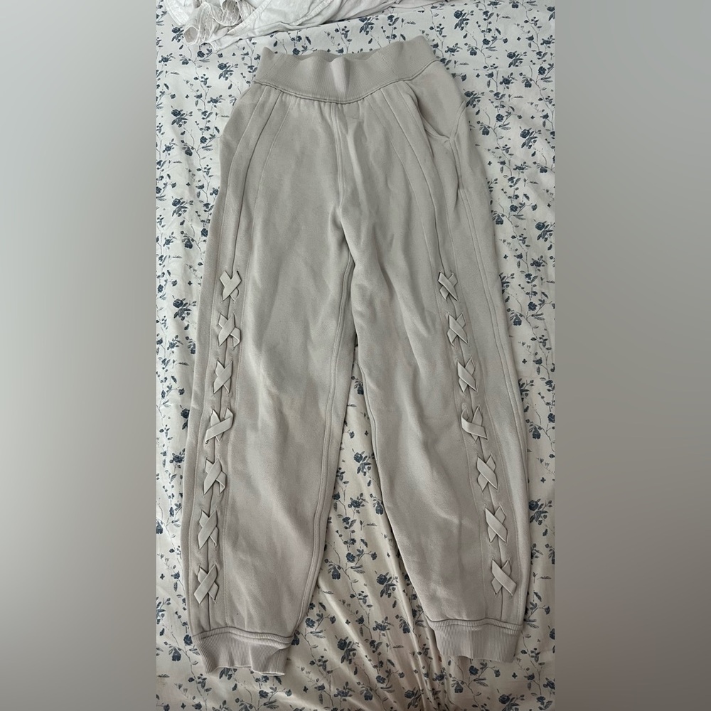 Lululemon Scuba Joggers with Crisscross Detailing